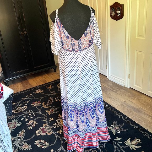 Laurel White Paisley Dress - Picture 1 of 2